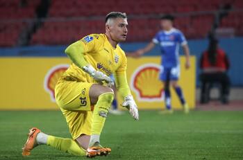 “Con golpe de puños y patadas”: el escándalo que azota a Cristóbal Campos