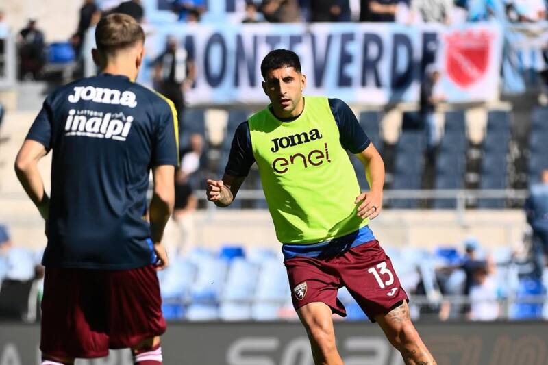 Guillermo Maripán tuvo un partido para el olvido ante Lazio.
