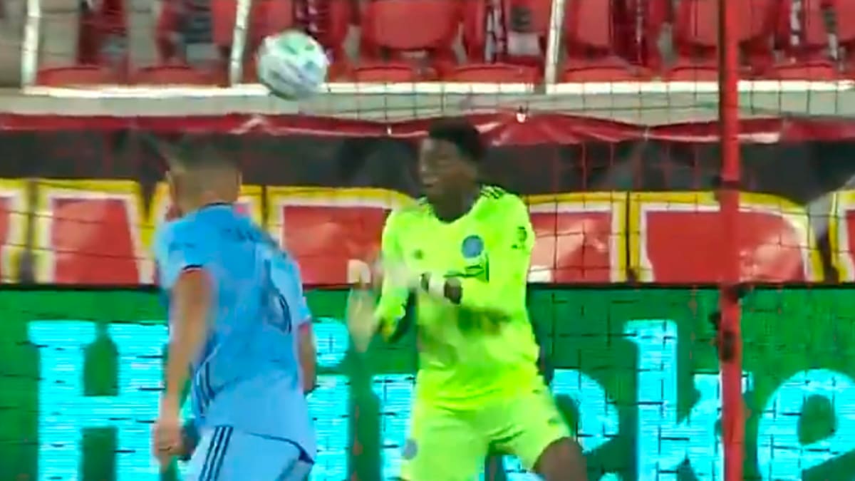 ¿Fue gol? El increíble error de arquero que marcó el regreso de la MLS