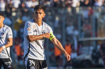 “¿De verdad sobresale?“: Ex Universidad de Chile ningunea a Vicente Pizarro en Colo Colo