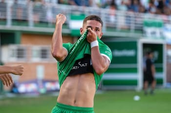 ¿Vuelta de chaqueta? Delantero argentino que había rechazado jugar por Chile ahora se postula a La Roja