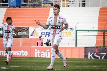 Se mueve el mercado: Chacarita Juniors va con todo por el fichaje de Franco García de Cobresal