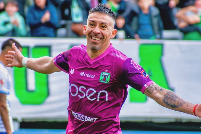 El delantero está cortado en Deportes Temuco. Foto: @pipereynero11 en Instagram.