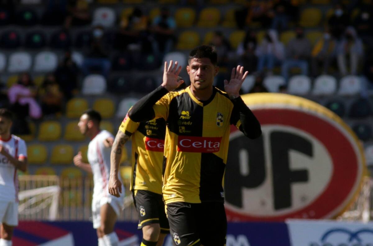 El "Almirante" no para: exjugador de la U y la UC se transformó en el nuevo fichaje de Fernández Vial