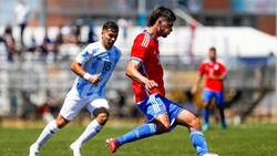 Joven promesa de la UC y de La Roja sub-20 es nuevo jugador del Alavés de España
