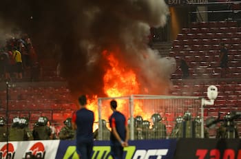 Entre el silencio de Michael Clark y las acciones judiciales: la reacción de la U a los desmanes en el Nacional