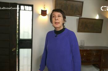 Llena de antigüedades: Así es la casa de Mónica Carrasco en La Florida