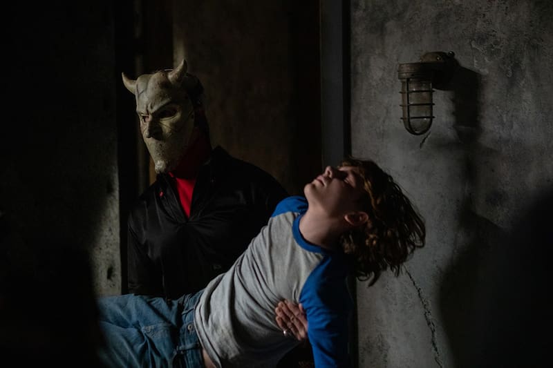 "Teléfono Negro" es una cinta dirigida por Scott Derrickson, basada en el libro de Joe Hill, hijo de Stephen King.