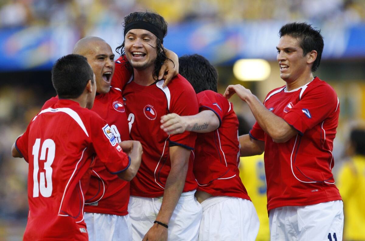 Ex defensor de La Roja de Marcelo Bielsa y el choque ante Bolivia: "No hay que dar a Chile por muerto"