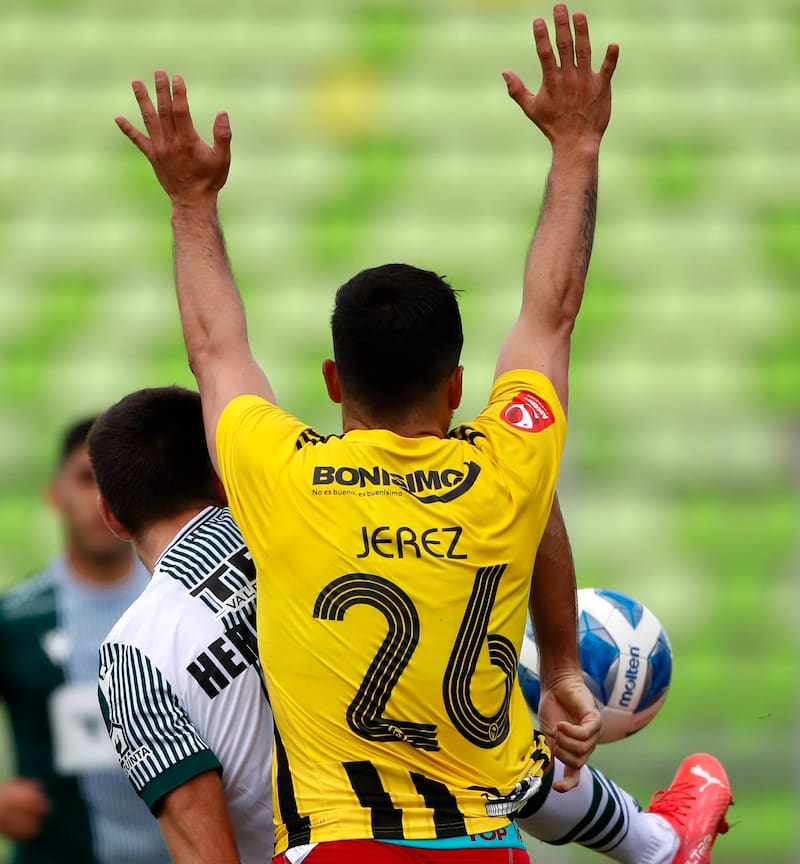 Patricio Jerez optó por quedarse en Fernández Vial a diferencia de la mayoría de sus compañeros. (Foto: Aton)