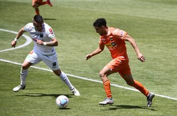 Deportes Temuco tendría casi asegurada la renovación de un defensor y Patricio Lira está en duda