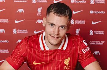 El más caro en la historia de la Premier: así presentaron a Florian Wirtz en el Liverpool