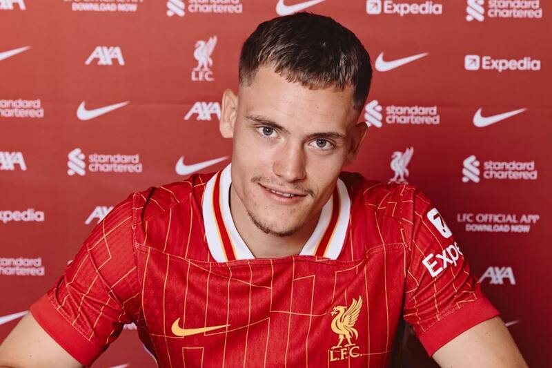 firmó con el Liverpool: Foto: @liverpoolfc.