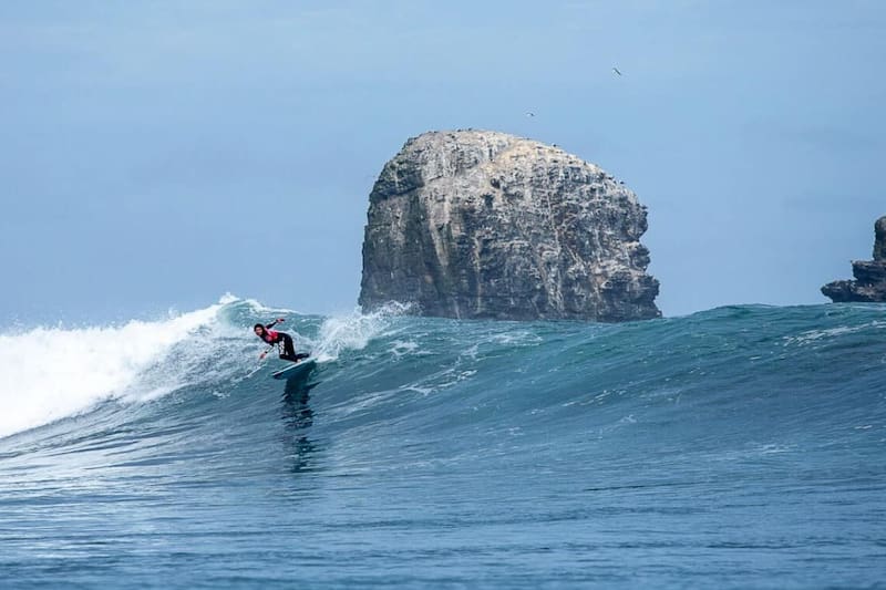 La localidad costera se ubica a casi 3 horas de Santiago y llegar a ella en vehículo tiene un valor inferior a los $50.000 en trayecto de ida y vuelta.