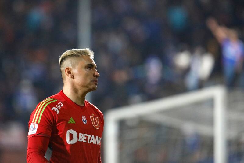 en partido de Universidad de Chile durante la temporada 2023.