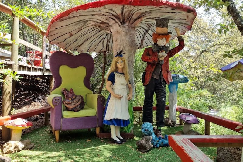 Está ubicado a menos de 6 horas de Santiago.
Créditos: Google Maps.