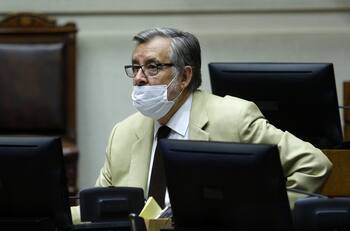 Alejandro Guillier reactivó la idea de una acusación constitucional contra Sebastián Piñera