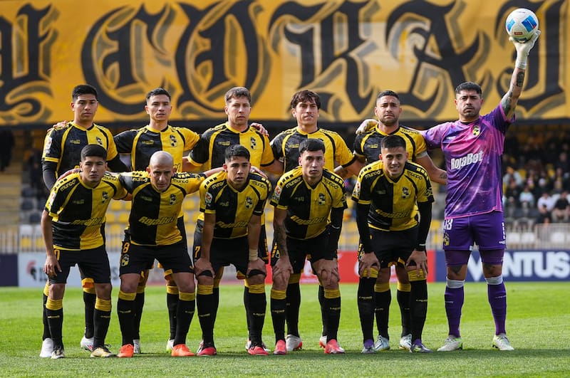 "Siempre el objetivo final es ser campeón, no hay duda. Pero también tenemos que ser pragmáticos y pensar hacia dónde podemos apuntar con los recursos y presupuesto que manejamos", dice el presidente coquimbano.