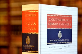 RAE estudia incorporar el pronombre "elle" al diccionario español