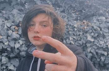 Nineteen Elevnn compartió registros de la grabación de su primera canción, "Volver a los 7": "Probablemente ese día fue uno de los más felices de mi vida"