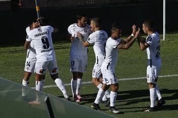 Al todo o nada: La formación de Colo Colo para enfrentar a Everton