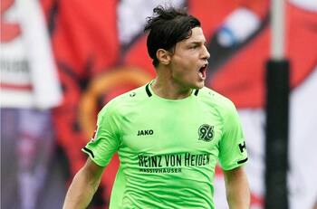 La traba que tiene en suspenso la llegada de Miiko Albornoz a Colo Colo