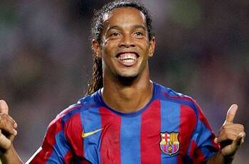 Ronaldinho oficializó su llegada a Chile para el Mundial de Fútbol Tenis