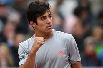 Garín sumó una contundente victoria y avanzó en el Masters 1.000 de París