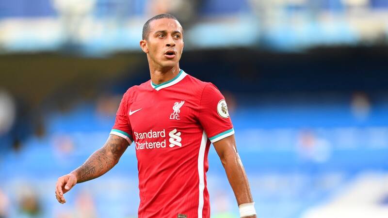 Thiago con la camiseta del Liverpool.