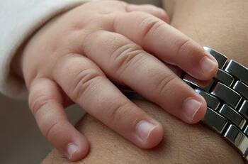 Bebé de seis meses recibió vacuna contra el COVID-19 por error en Villarrica