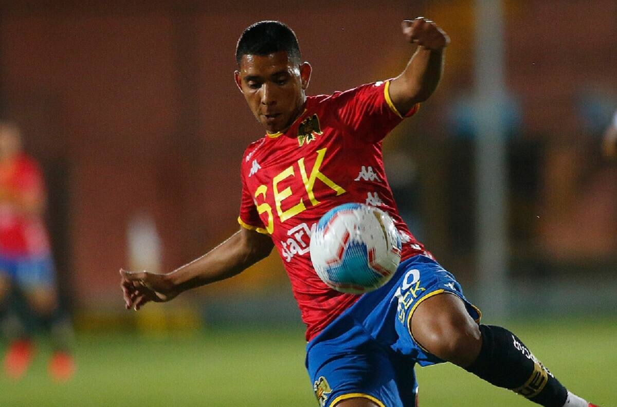 Cristian Palacios y 6 más: los nombres que suenan para reforzar a Colo Colo en la temporada 2021