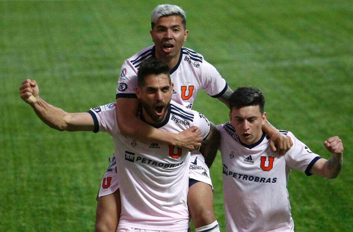 Universidad de Chile apabulló al equipo sensación y se mete en la lucha por el título