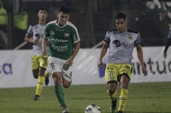 Polémico DT del fútbol chileno fue suspendido por insultar duramente al árbitro: "Sinvergüenzas cu..."