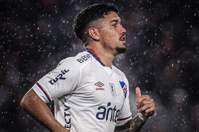 es nuevo jugador de Everton.