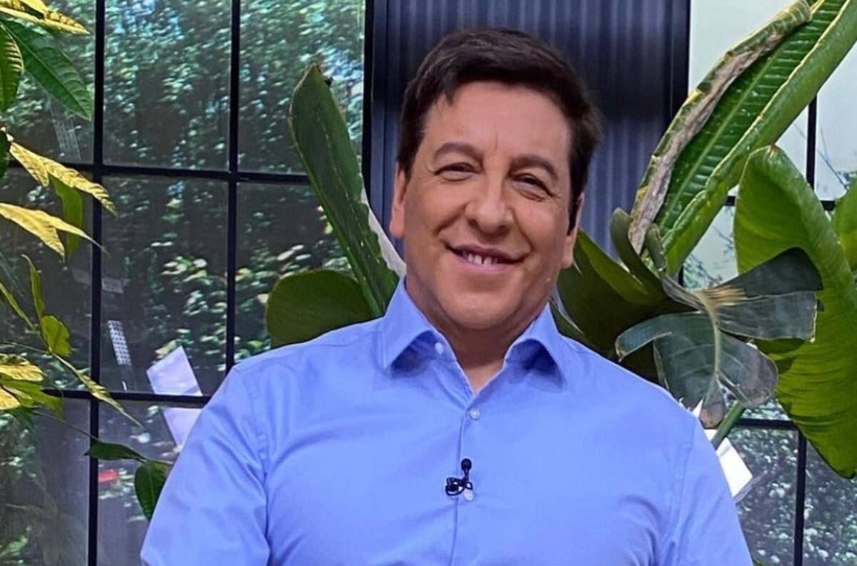 “No se separa nunca de mí”: La fiel compañía Julio César Rodríguez en sus vacaciones