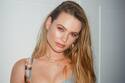 Quién es Behati Prinsloo, modelo de Victoria's Secret y esposa de Adam Levine