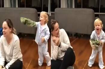 VIDEO | ¡El susto de su vida! Pequeño niño se hace viral por traviesa broma que le hace a su madre