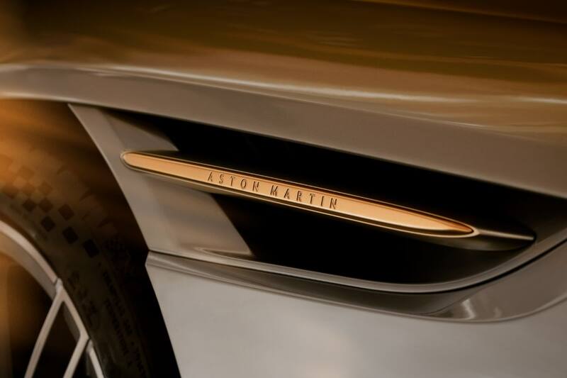 El Aston Martin DB12 Goldfinger Edition incluye inserciones de oro
