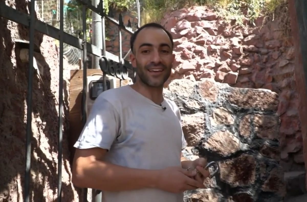 "Es harta escalera": Gabriel Cañas muestra la gran y hermosa casa que construyó junto a su esposo, Gonzalo Beltrán