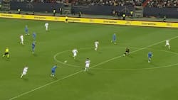 VIDEO | ¿Le pasará en la Eurocopa? Manuel Neuer trató de hacer un lujito y casi vive tremendo papelón