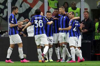 Inter pegó primero en el clásico de Milán y tiene un pie en la final de la Champions League