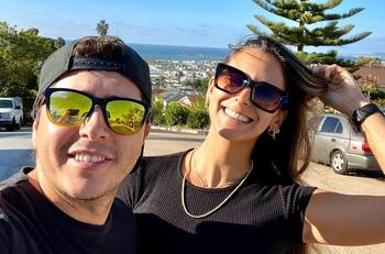 "A orilla del mar": Karol Lucero mostró la romántica cena con María Francisca Virgilio en Barcelona