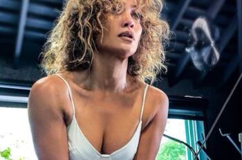 Jennifer Lopez mostró su asombrosa figura a sus 51 años en Islas Turcas y Caicos