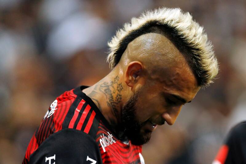 Arturo Vidal y un problema para llegar a Colo Colo.