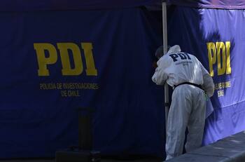 Tras intentar atropellar a funcionarios de la PDI, fue baleado y falleció en un centro de salud