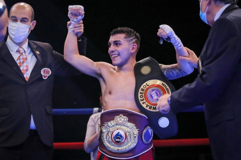 El boxeador chileno quiere hacer historia este sábado en Londres. (Foto: @andres_campostko)