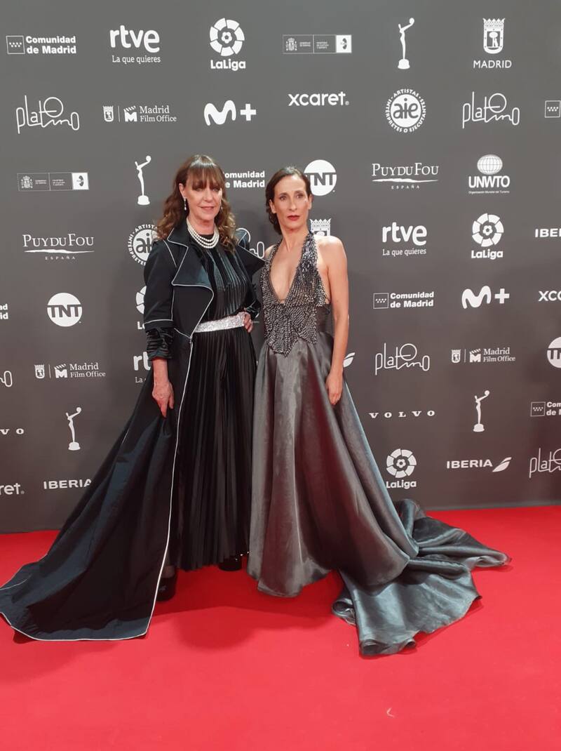 Claudia Di Girolamo y Amparo Noguera en los Premios Platino 2023. Créditos: CinemaChile.
