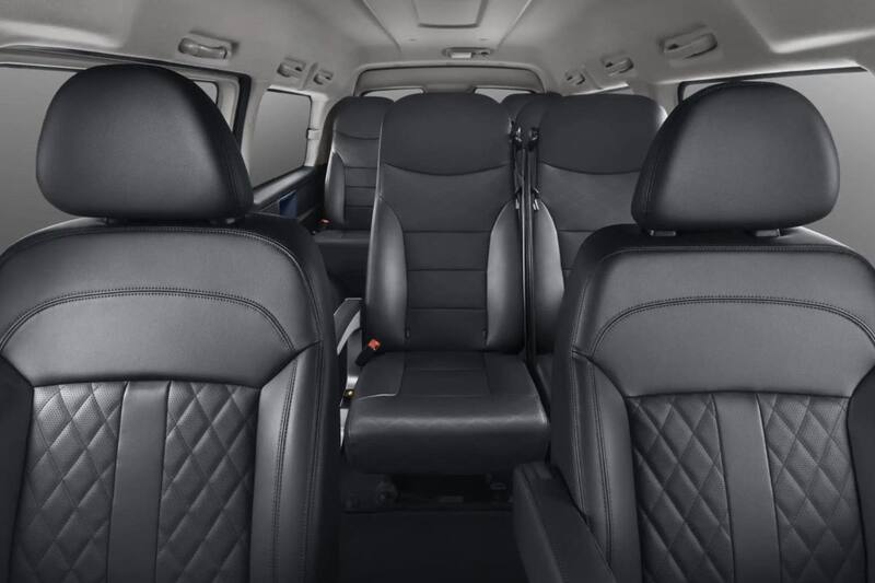 Tiene capacidad para 7 o 9 ocupantes