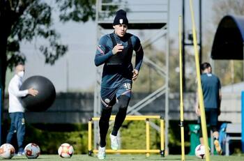 FOTO | Pegado como cadi: Nicolás Castillo acompaña a Joaquín Niemann en el Tour Championship