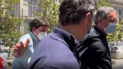 VIDEO | A huevazos recibieron a opositor venezolano Leopoldo López: fue en la entrada de la Convención Constitucional